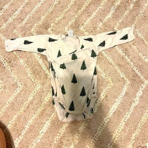 Pine tree Kate Quinn Onesie 6-12 months